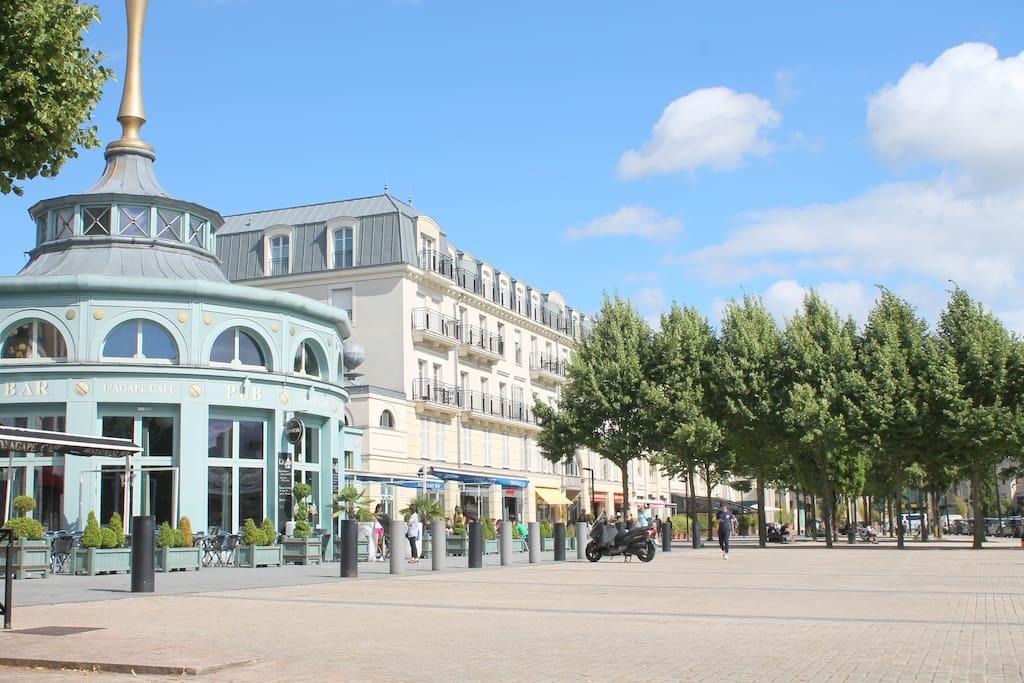 Disney, Sunny Comfortable 2 Bedrooms Family Apartment, 8 Pers, Wifi, Netflix Шеси Экстерьер фото